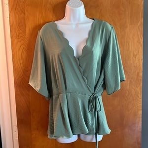 Buckle Black Top Size XL